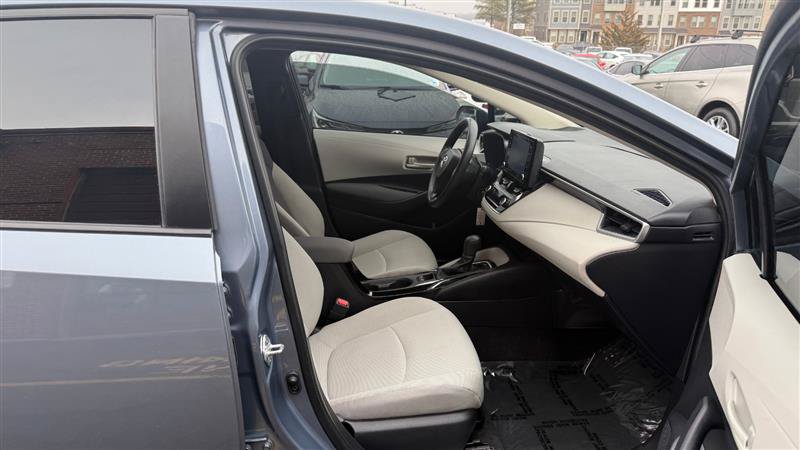 Used 2022 Toyota Corolla LE FWD image 9