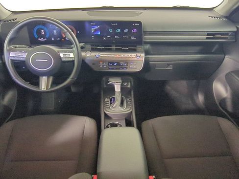 Used 2025 Hyundai Kona SEL FWD image 18
