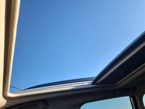 Used 2024 Subaru Forester Limited image 25