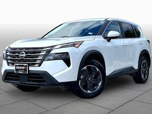 Certified 2025 Nissan Rogue SV FWD image 1