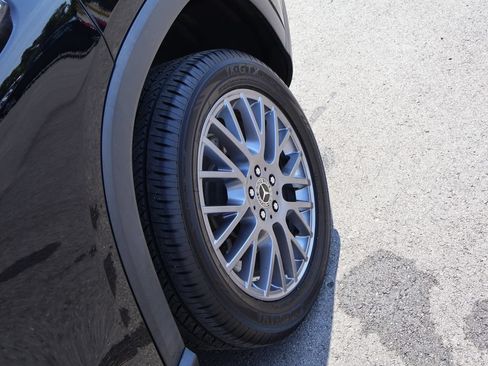 Used 2021 Mercedes-Benz GLE 350 4MATIC image 41