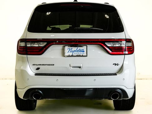 Used 2023 Dodge Durango R/T w/ Tow 'N Go Package AWD/4WD image 8