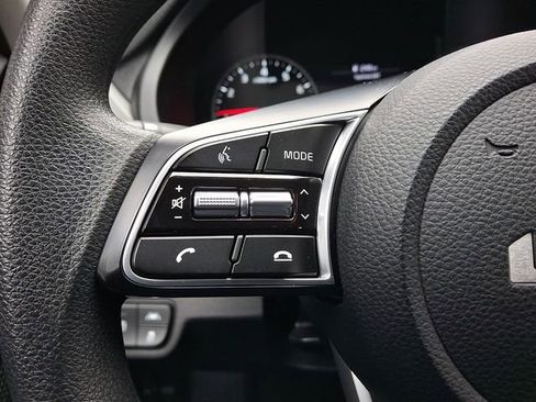 Certified 2023 Kia Seltos LX image 21