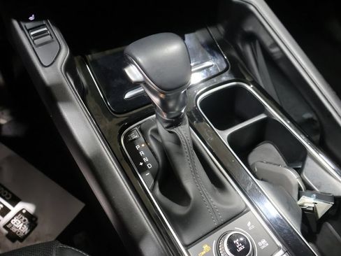 Used 2025 Kia Telluride S AWD/4WD image 37