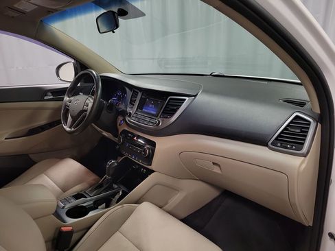 Used 2017 Hyundai Tucson Sport AWD/4WD image 28