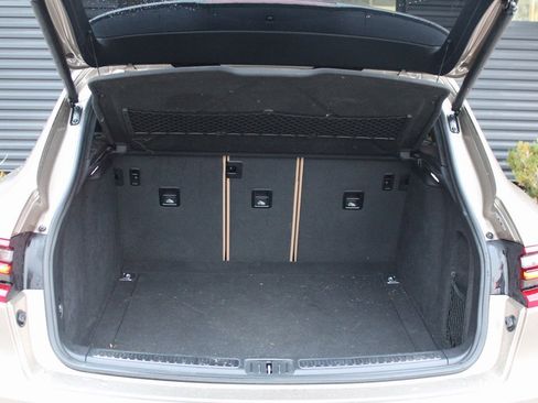 Used 2018 Porsche Macan image 34