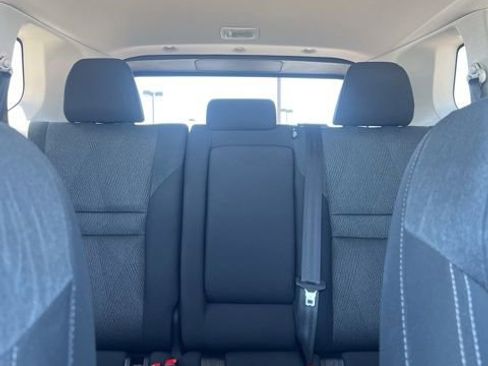 Used 2025 Nissan Rogue SV FWD image 23