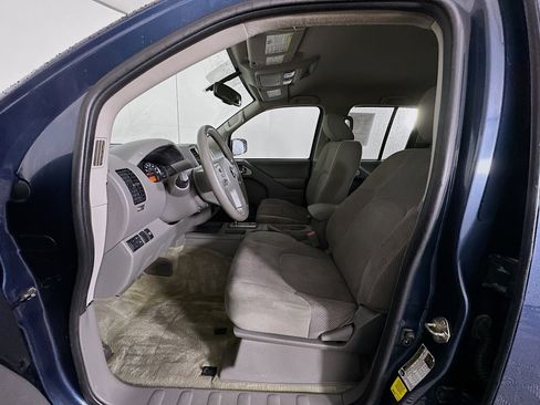 Used 2018 Nissan Frontier SV w/ Value Truck Package image 13