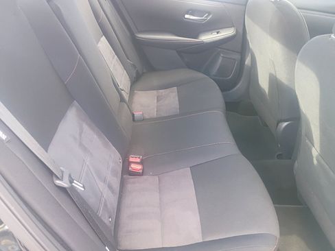 Used 2024 Nissan Sentra SR FWD image 13