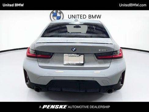Used 2024 BMW 330i Sedan w/ M Sport Package RWD image 6