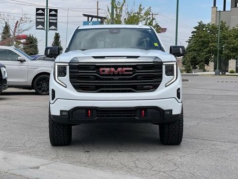 Used 2024 GMC Sierra 1500 AT4 w/ Technology Package AWD/4WD image 2
