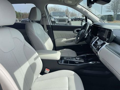 Certified 2023 Kia Sorento SX Prestige image 19