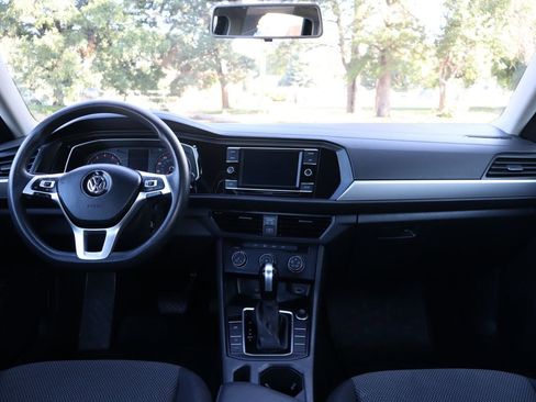 Used 2019 Volkswagen Jetta S image 16