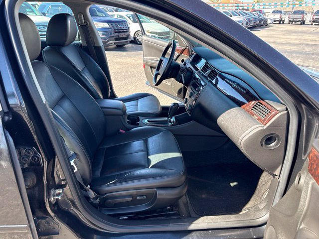 Used 2012 Chevrolet Impala LTZ FWD image 33