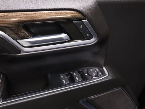 Used 2023 Chevrolet Silverado 1500 RST image 24