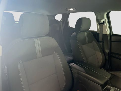 Used 2024 Chevrolet Blazer LT w/ Convenience Package FWD image 28