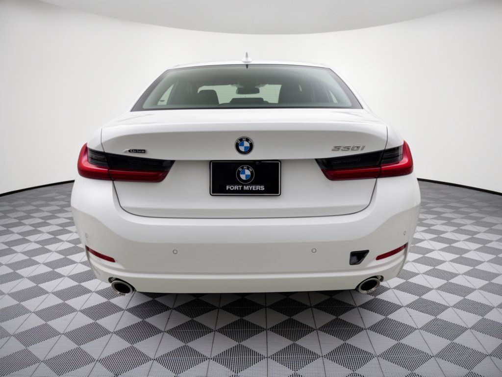 Used 2026 BMW 330i xDrive Sedan w/ Premium Package AWD/4WD image 11