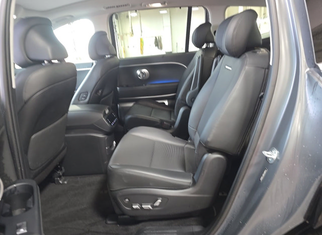 Used 2026 Hyundai Ioniq 9 Limited AWD/4WD image 5