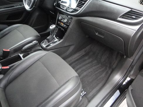 Used 2019 Buick Encore Preferred AWD/4WD image 14