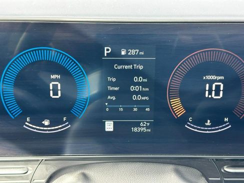 Used 2025 Hyundai Kona SEL image 20