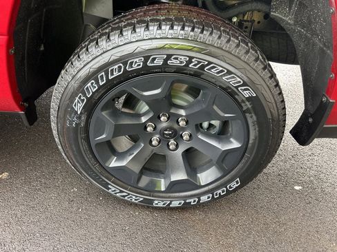 New 2026 RAM 1500 Express AWD/4WD image 23