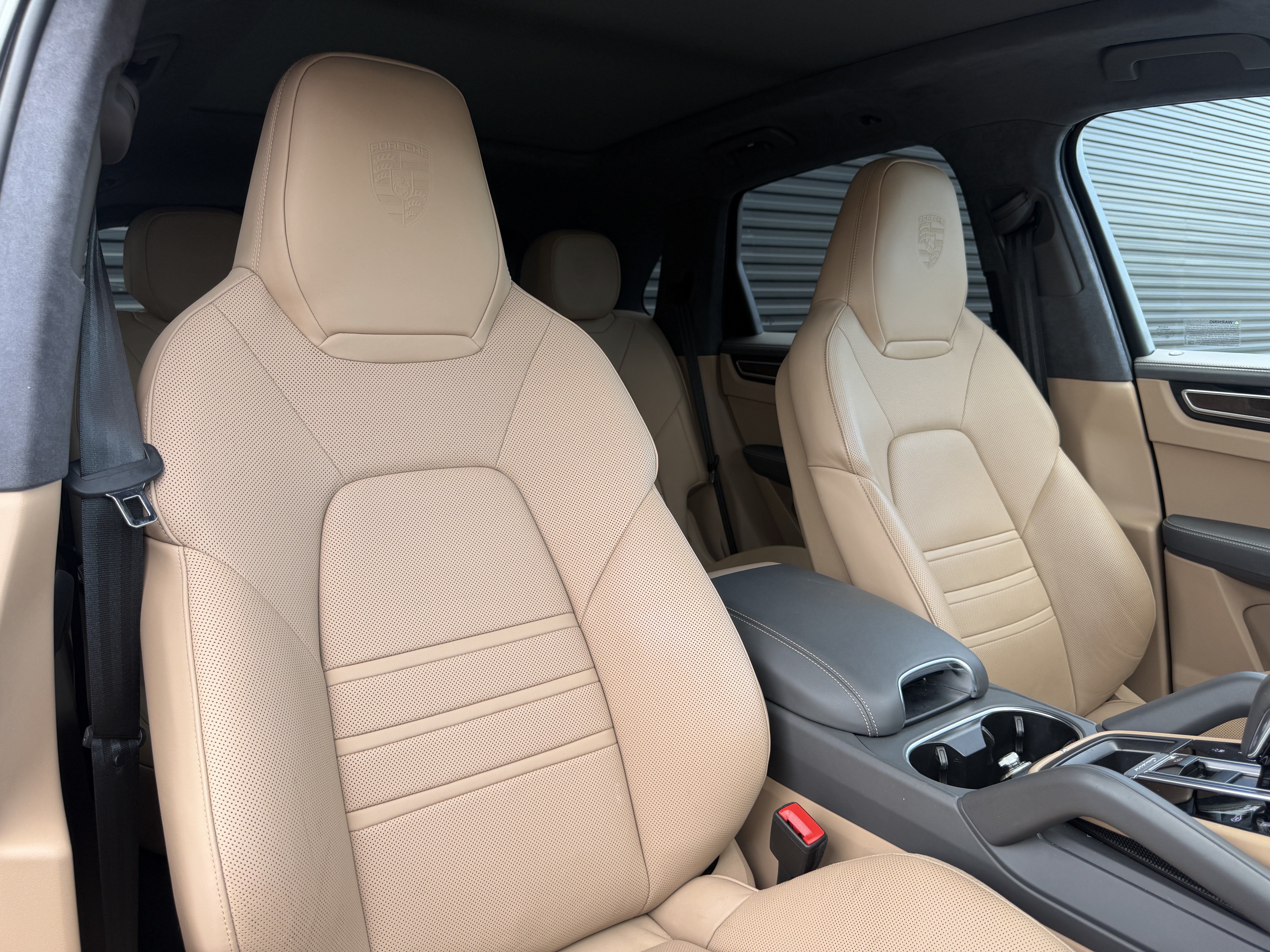 Certified 2023 Porsche Cayenne GTS AWD/4WD image 18