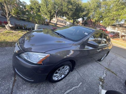 Used 2015 Nissan Sentra SV w/ Style Package FWD image 5
