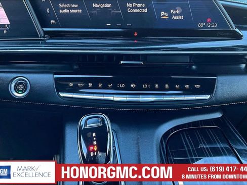 Used 2022 Cadillac Escalade ESV Sport w/ Touring Package AWD/4WD image 15