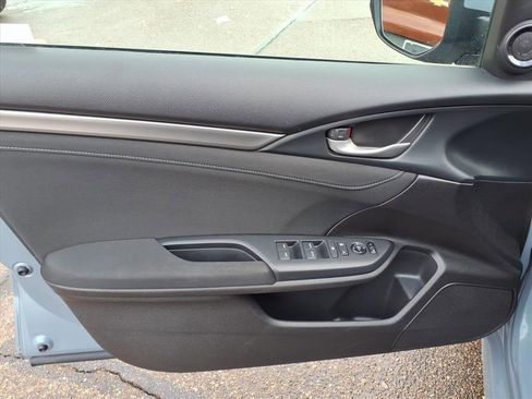 Used 2020 Honda Civic EX image 17