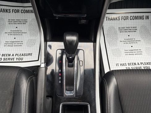 Used 2017 Honda Accord Sport image 24