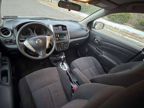 Used 2018 Nissan Versa SV image 17