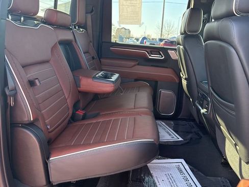 Used 2025 GMC Sierra 3500 Denali Ultimate AWD/4WD image 15