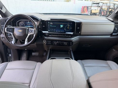 Used 2024 Chevrolet Silverado 3500 LTZ w/ LTZ Convenience Package image 22