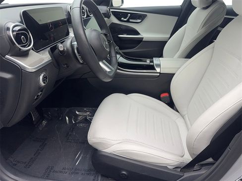Used 2025 Mercedes-Benz C 300 Sedan image 25