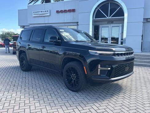 New 2026 Jeep Grand Wagoneer Limited AWD/4WD image 5