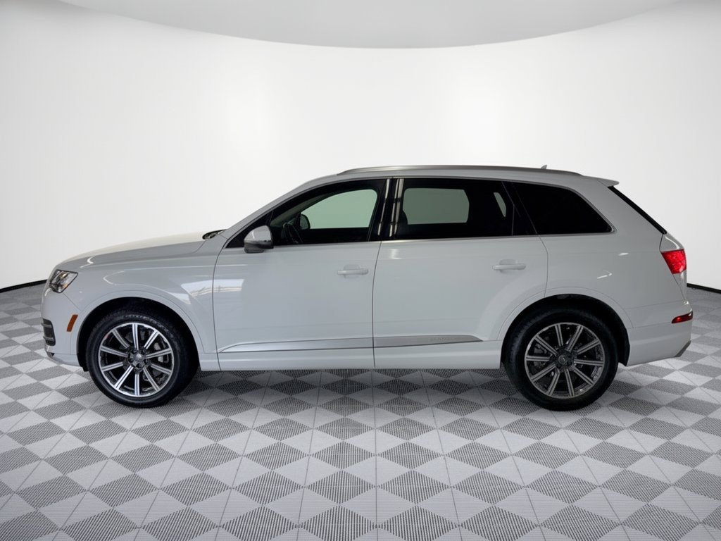 Used 2017 Audi Q7 3.0T Premium Plus w/ Premium Plus Package AWD/4WD image 2