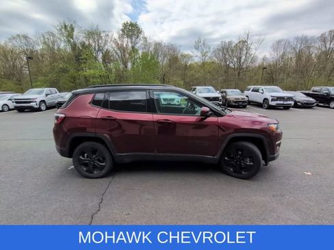 Used 2021 Jeep Compass Latitude w/ Sun and Sound Group AWD/4WD image 6