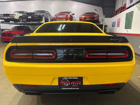 Used 2017 Dodge Challenger SRT Hellcat RWD image 60