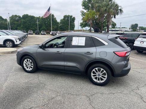 Used 2022 Ford Escape SE FWD image 4