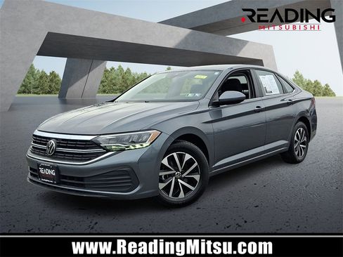 Used 2024 Volkswagen Jetta S image 1