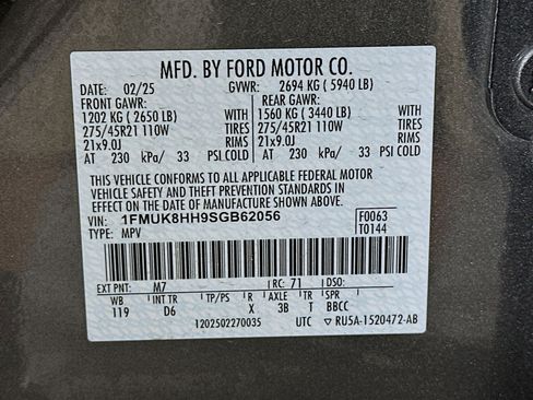 Used 2025 Ford Explorer Platinum w/ LUX Leather Package image 12