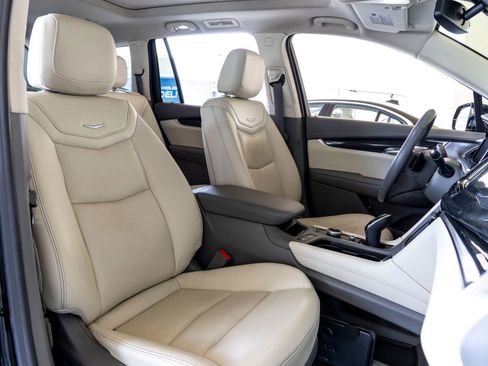 Used 2021 Cadillac XT6 Premium Luxury FWD image 26