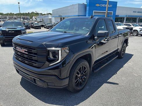 Used 2023 GMC Sierra 1500 Pro w/ Graphite Edition AWD/4WD image 2