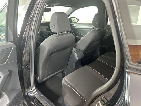 Used 2025 Volkswagen Jetta Sport FWD image 11