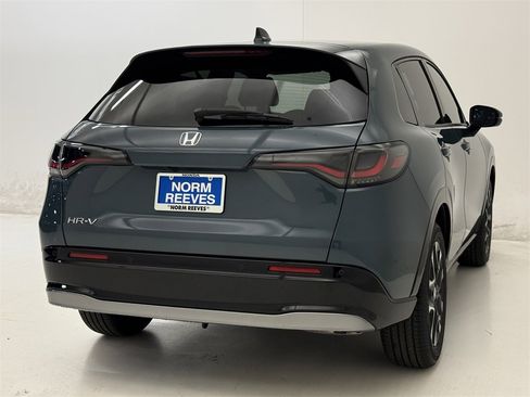 New 2026 Honda HR-V EX-L image 9