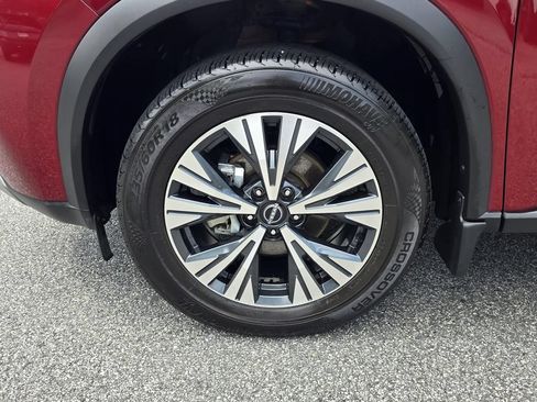 Used 2023 Nissan Rogue SV FWD image 9