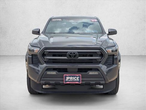 Used 2025 Toyota Tacoma SR5 AWD/4WD image 2