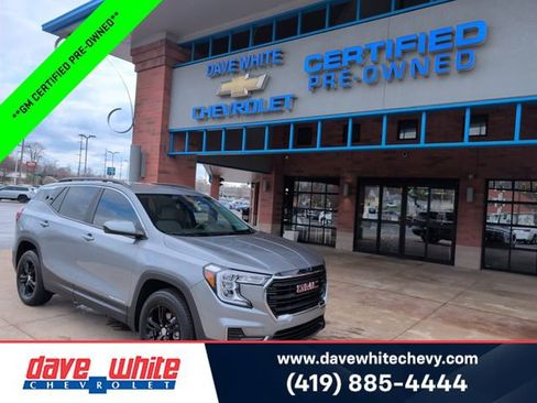 Certified 2023 GMC Terrain SLE w/ Driver Convenience Package AWD/4WD image 1