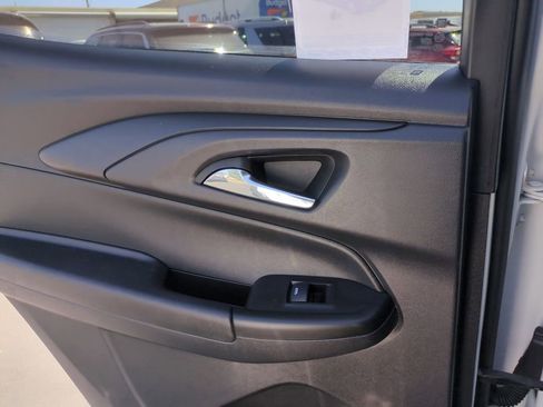 Used 2025 Chevrolet TrailBlazer LT AWD/4WD image 25