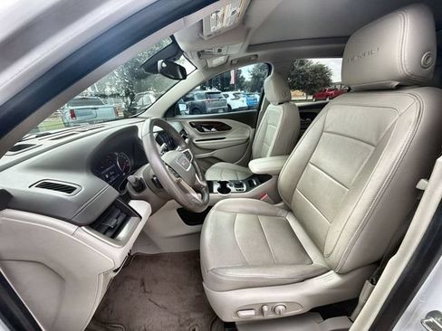 Used 2020 GMC Terrain Denali w/ Denali Premium Package FWD image 18